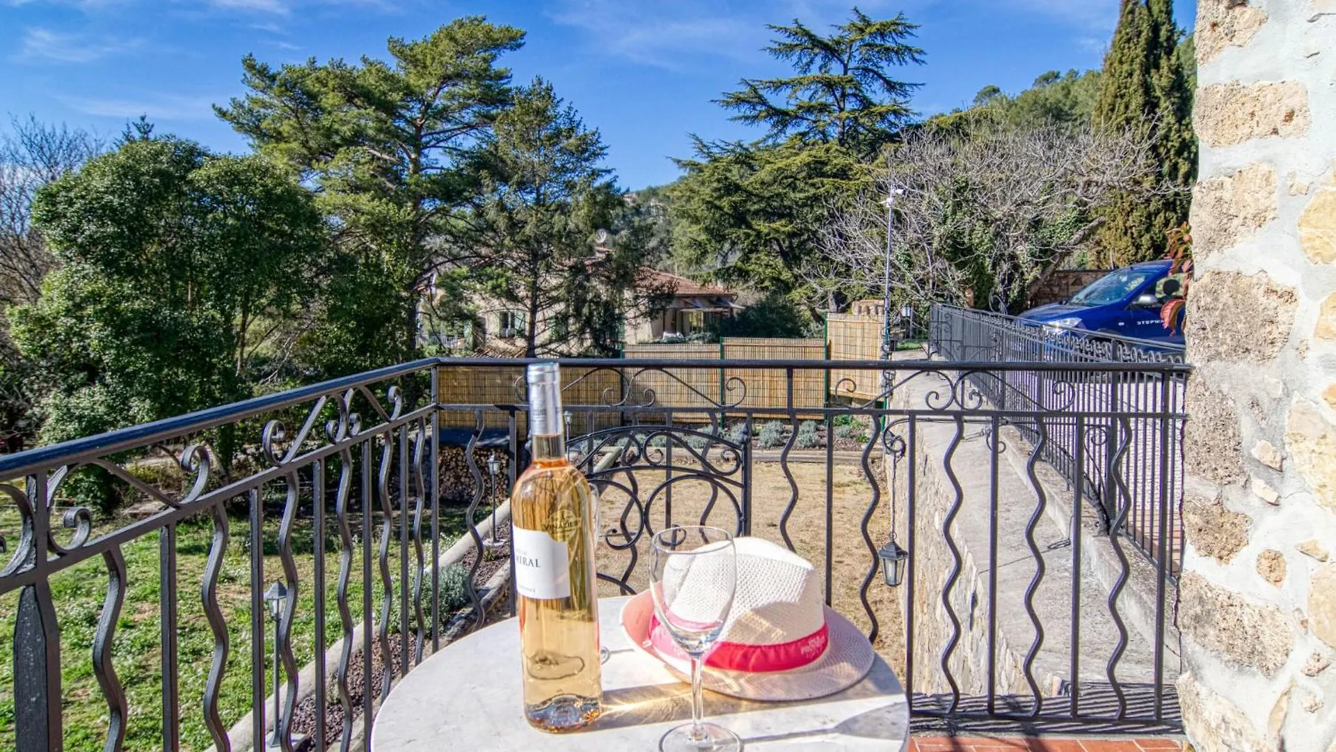 Holiday Home La Maison Aux Volets Bleus By Interhome Entrecasteaux