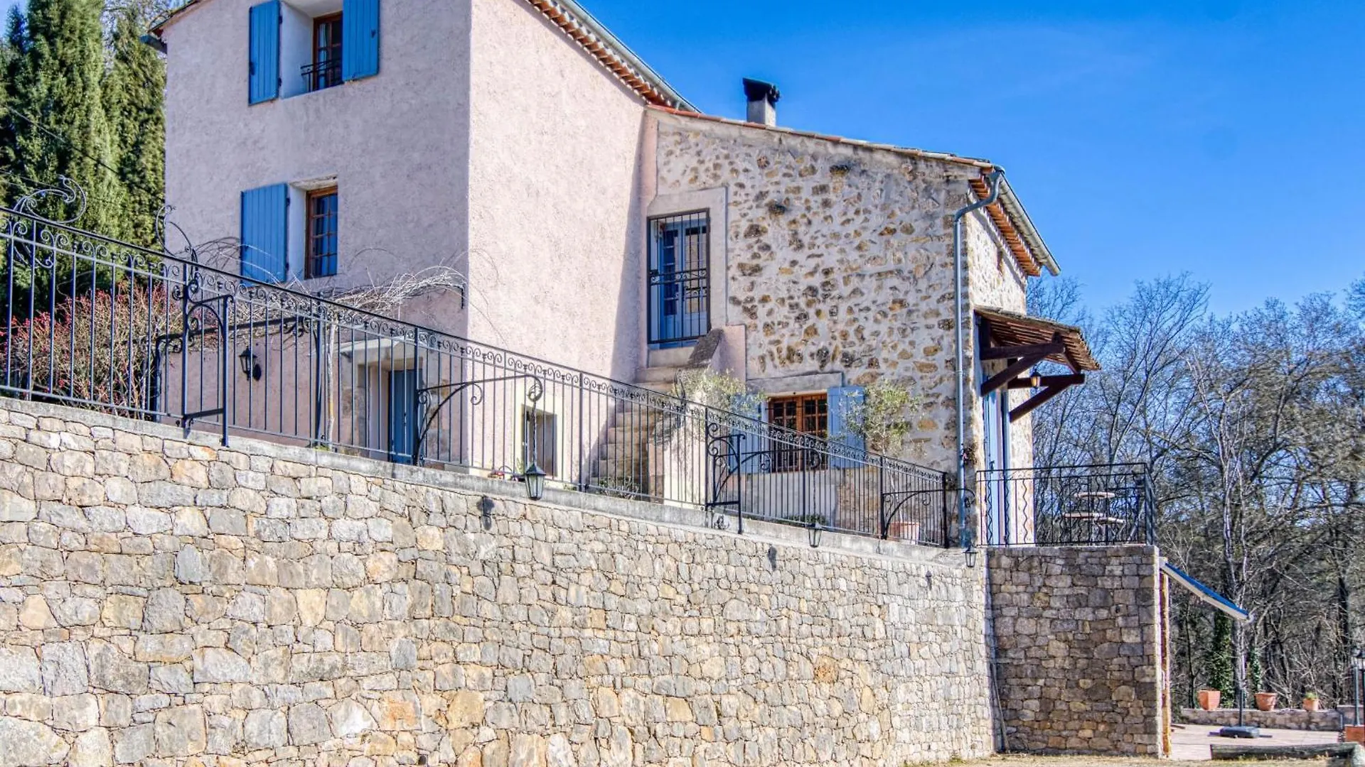 Holiday Home La Maison Aux Volets Bleus By Interhome Entrecasteaux France
