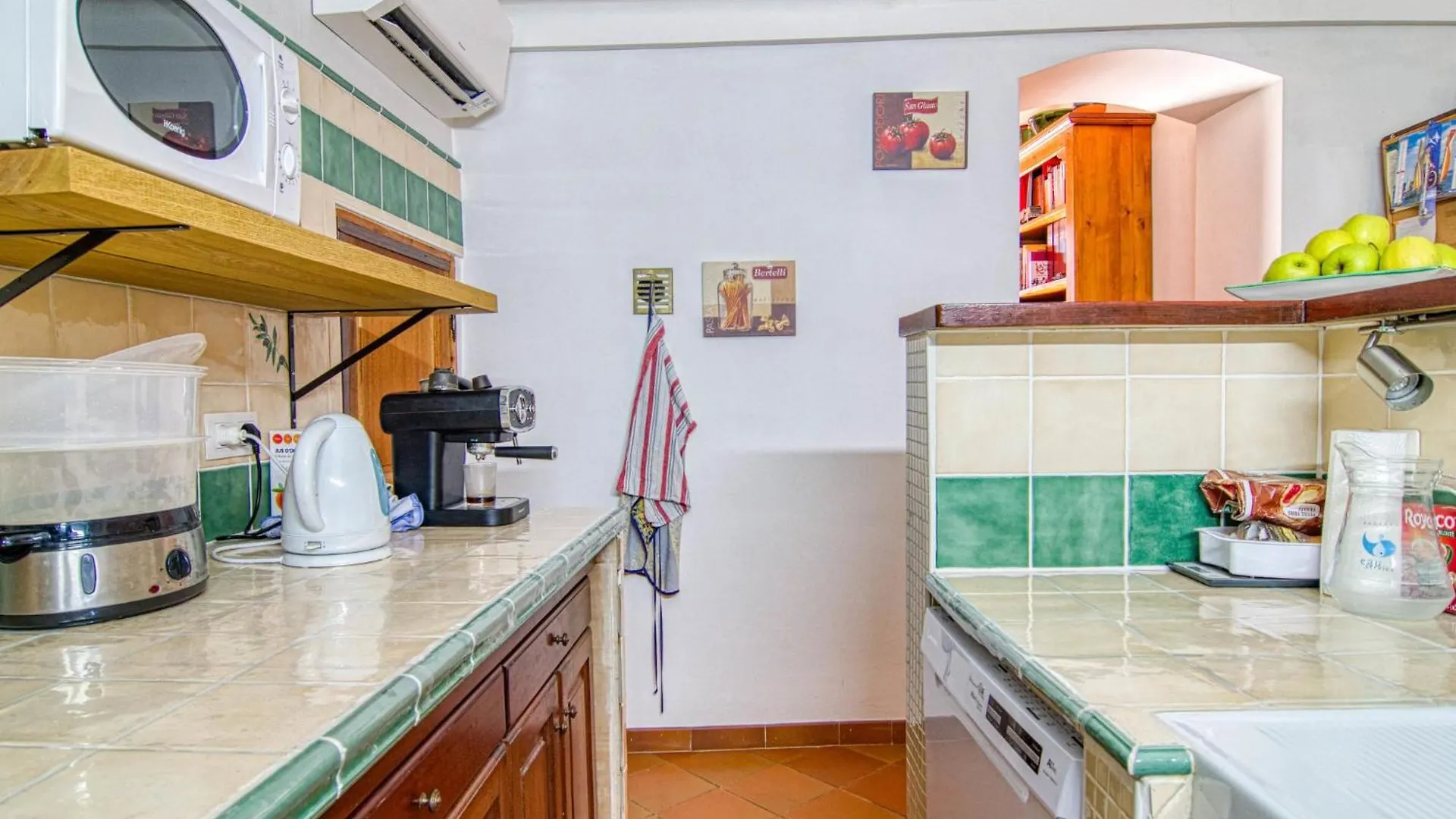 Holiday Home La Maison Aux Volets Bleus By Interhome Entrecasteaux