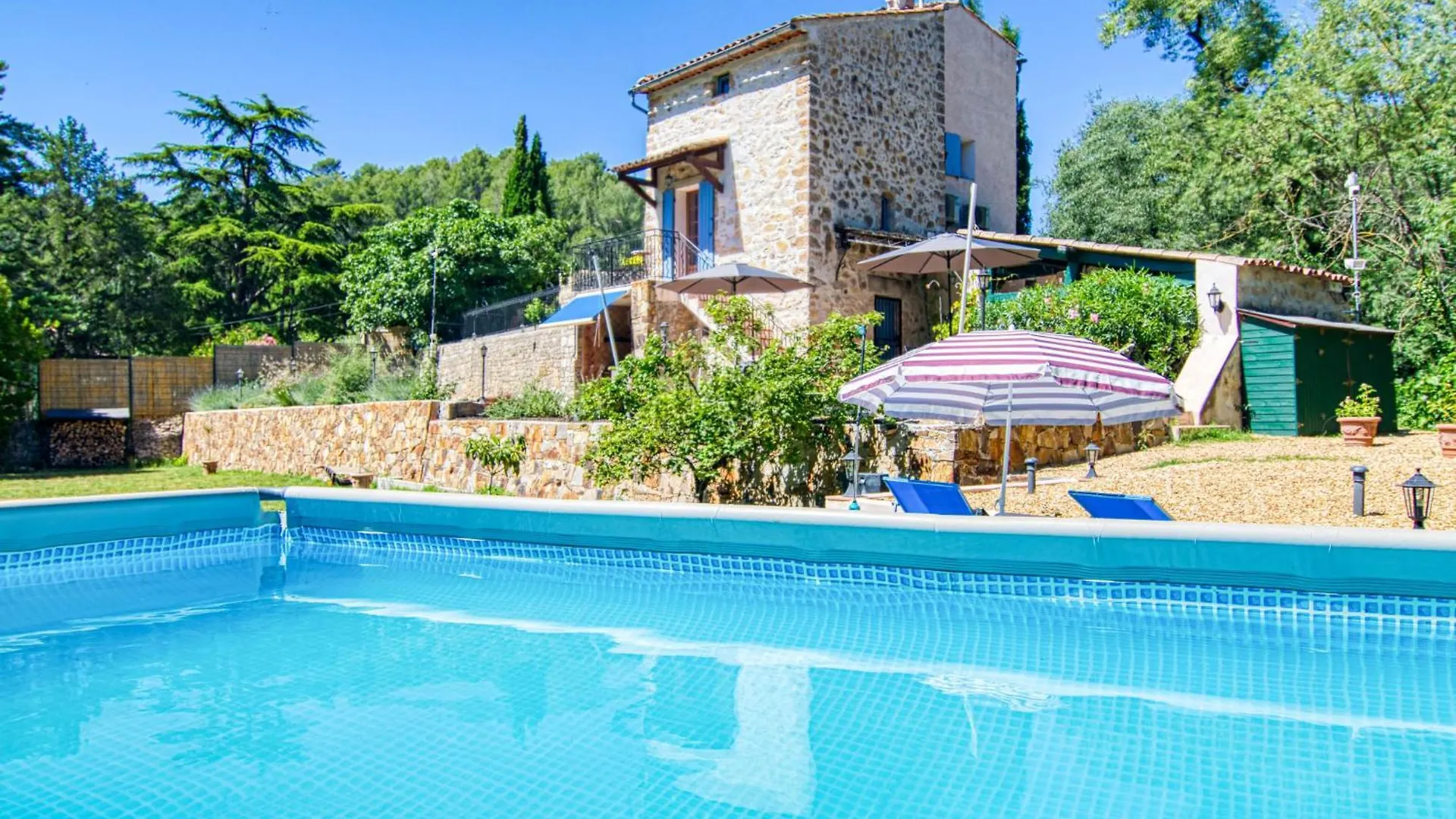 Holiday Home La Maison Aux Volets Bleus By Interhome Entrecasteaux