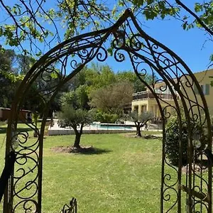 L'eveil En Provence Entrecasteaux